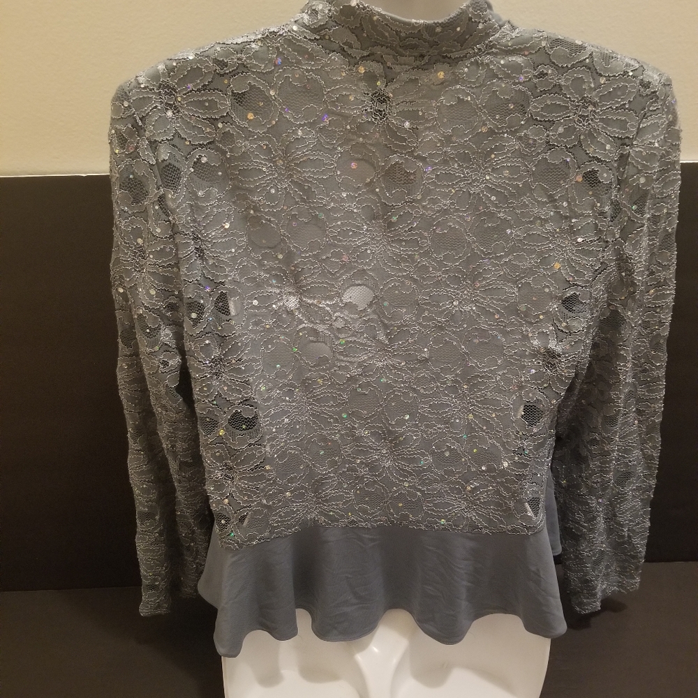 R&M RICHARD CAPE.. - Picture 4 of 7